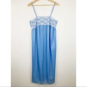 Vintage Gee Gee by Milaca Mills Nightgown Slip S Small Blue Nylon Lace Satin